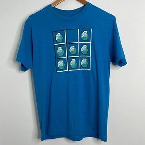 Mojang and Jinx Minecraft T-shirt.  Size Medium.